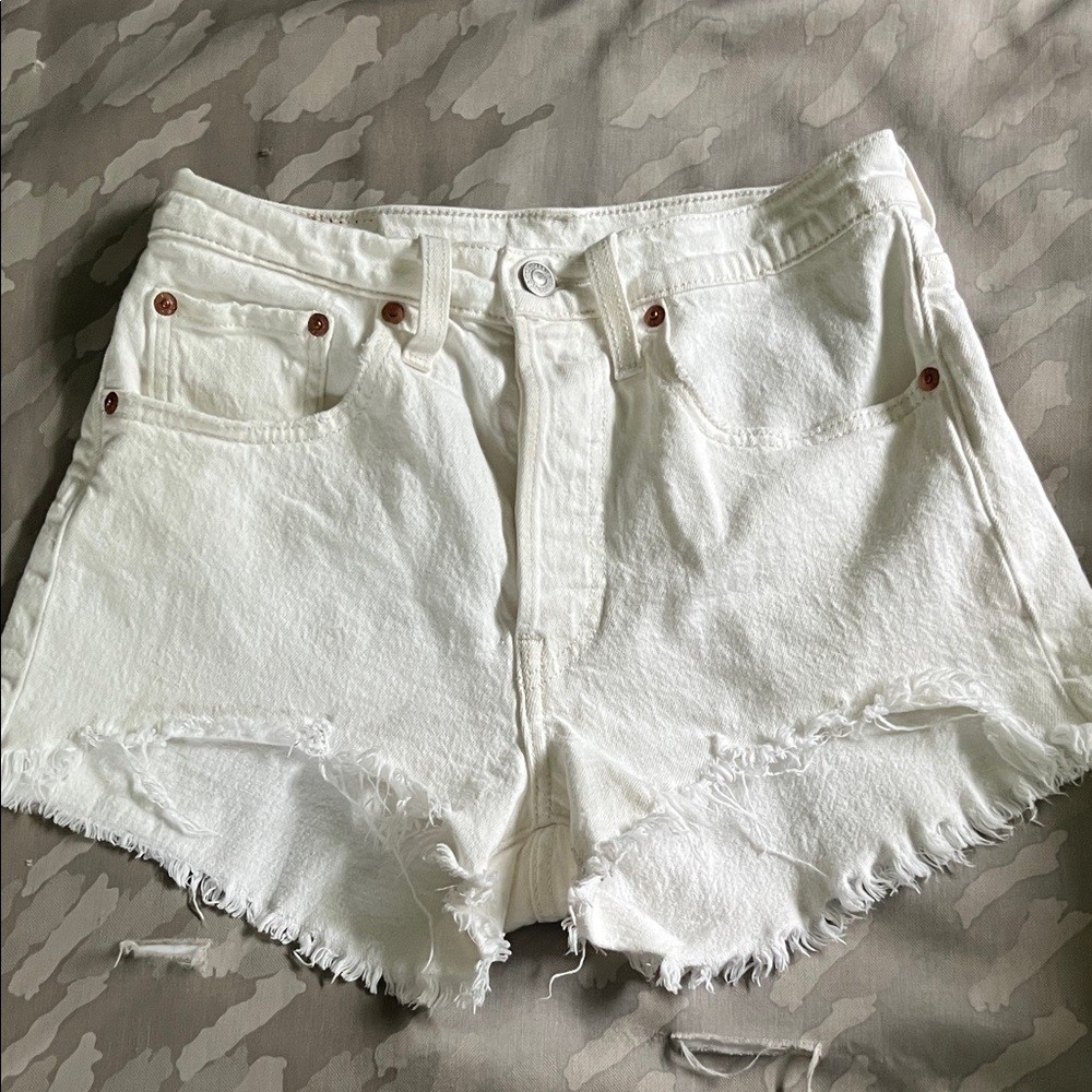 Levi’s White Frayed Denim Shorts